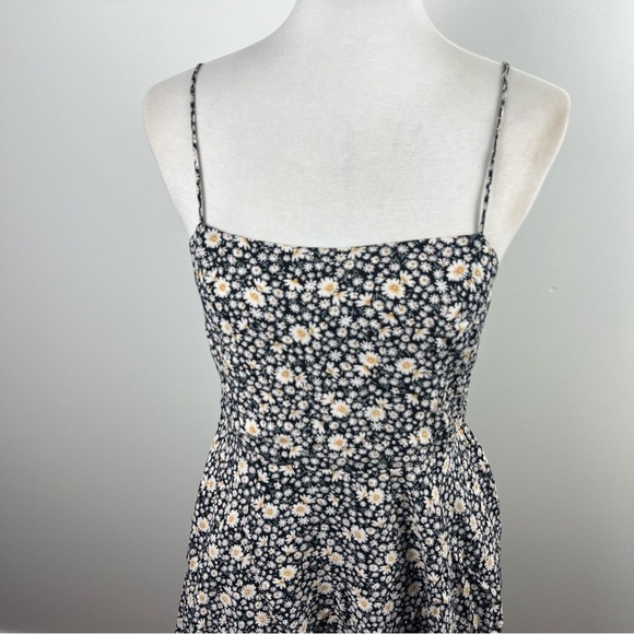 Urban Outfitters Dress Forum Daisy Floral Mini Dress - Size M, Boho Chic - Picture 9 of 14